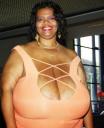 Norma Stitz - Seno naturale più grande del mondo