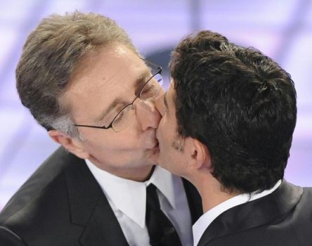 ASCOLTI TV DI MERCOLEDI 21 OTTOBRE 2009: NESSUNO INCASTRA BONOLIS (25,95%), NEMMENO LA CHAMPIONS (21.26%). COSTANZO BATTE TUTTI IN SECONDA SERATA