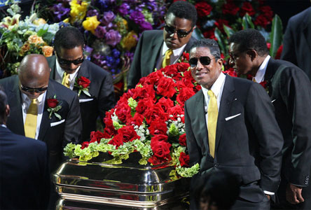 NON C’E’ PACE PER MICHAEL JACKSON: IN ARRIVO IL REALITY POST-MORTEM, PROTAGONISTI I FRATELLI