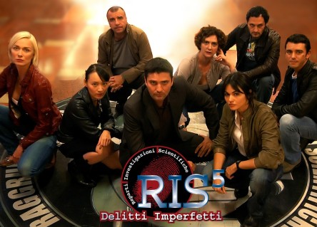 Protetto: ASCOLTI TV DI MERCOLEDI 18 MARZO 2009: CHE CASINO… ROYALE (15.67%). I RIS CHIUDONO IN BELLEZZA (22.69%). POMERIGGIO CINQUE SORPASSA LA VITA IN DIRETTA