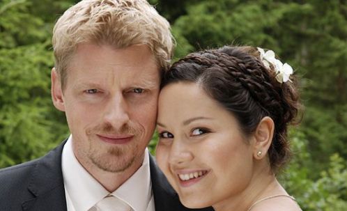 TEMPESTA D’AMORE SBARCA IN PRIMA SERATA PER LE NOZZE DI FELIX ED EMMA