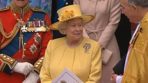 Royal Wedding - Regina Elisabetta all'uscita da Westminster Abbey 2