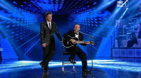 Il più grande spettacolo dopo il week end - Ultima puntata foto Fiorello e Roberto Benigni (23)