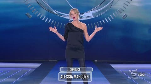 Alessia Marcuzzi - Sesta puntata Isola dei Famosi 2018