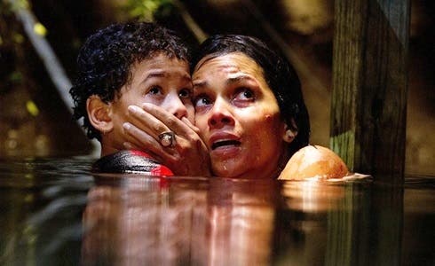 Sage Correa e Halle Berry in Kidnap